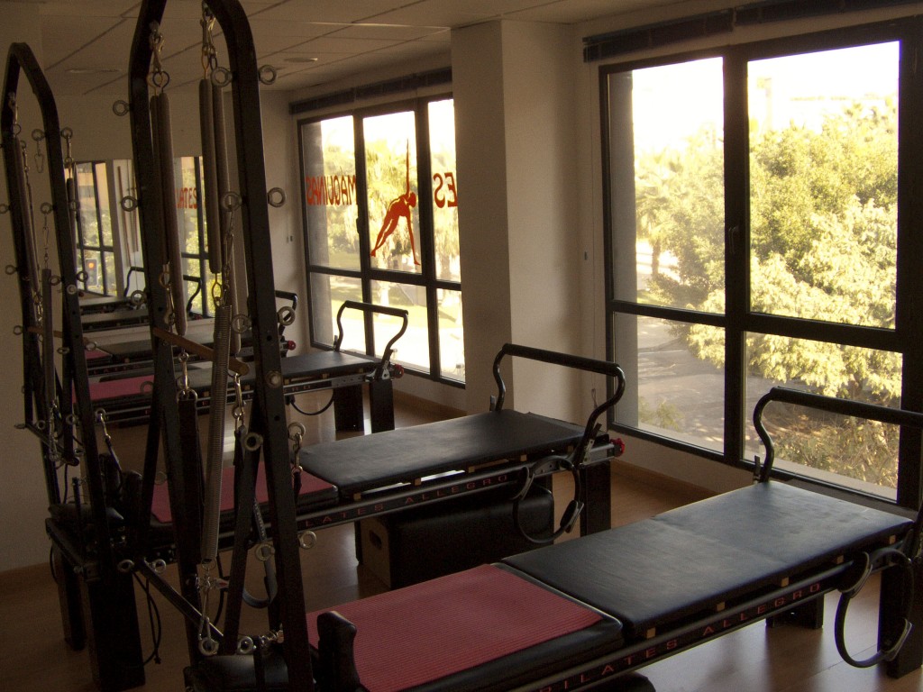 Sala Pilates - Instalaciones - Clínica Fisioterapia Alicante Fisiomedicin